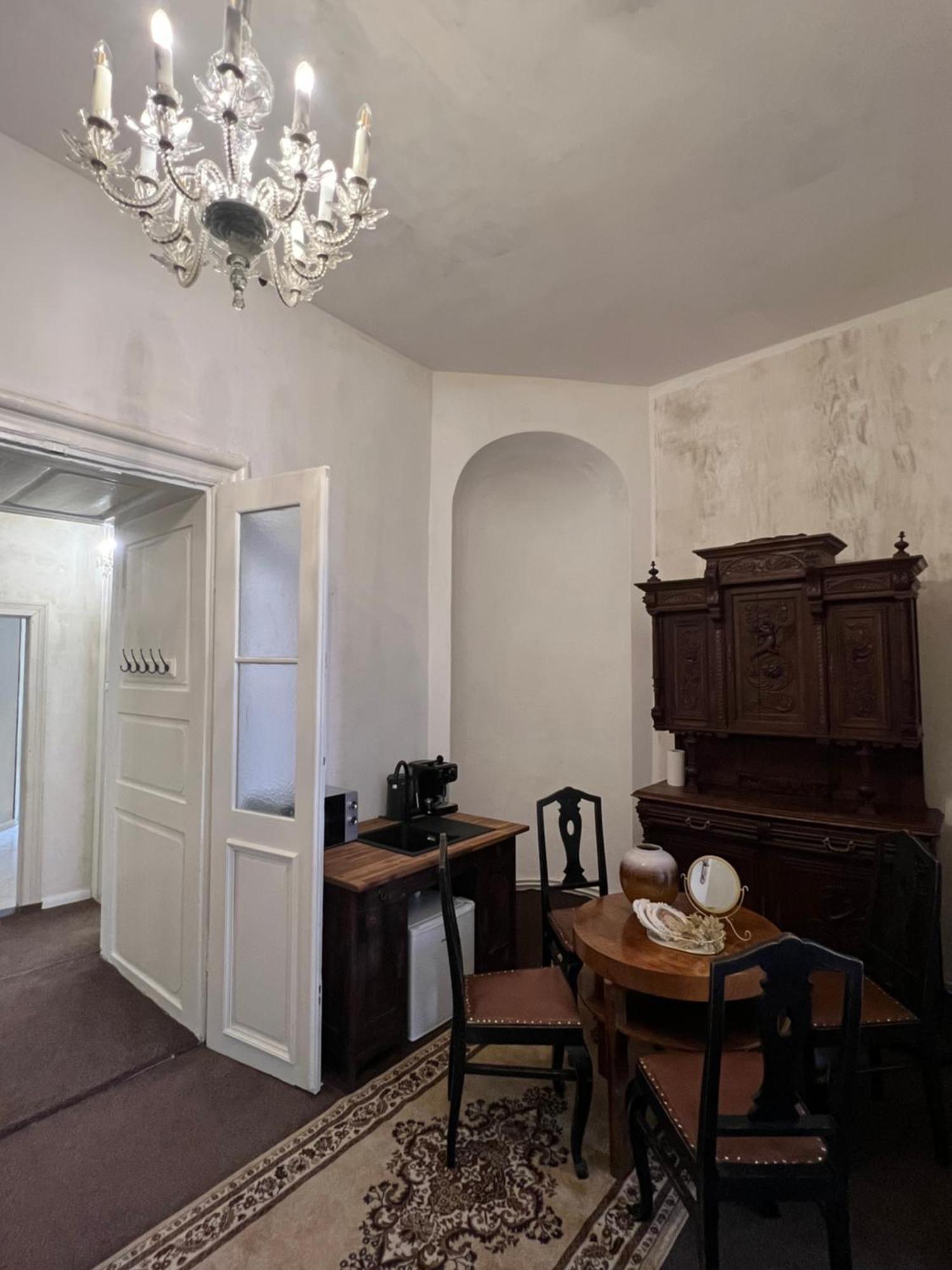 Csaky Palace 2 Bratislava Ngoại thất bức ảnh