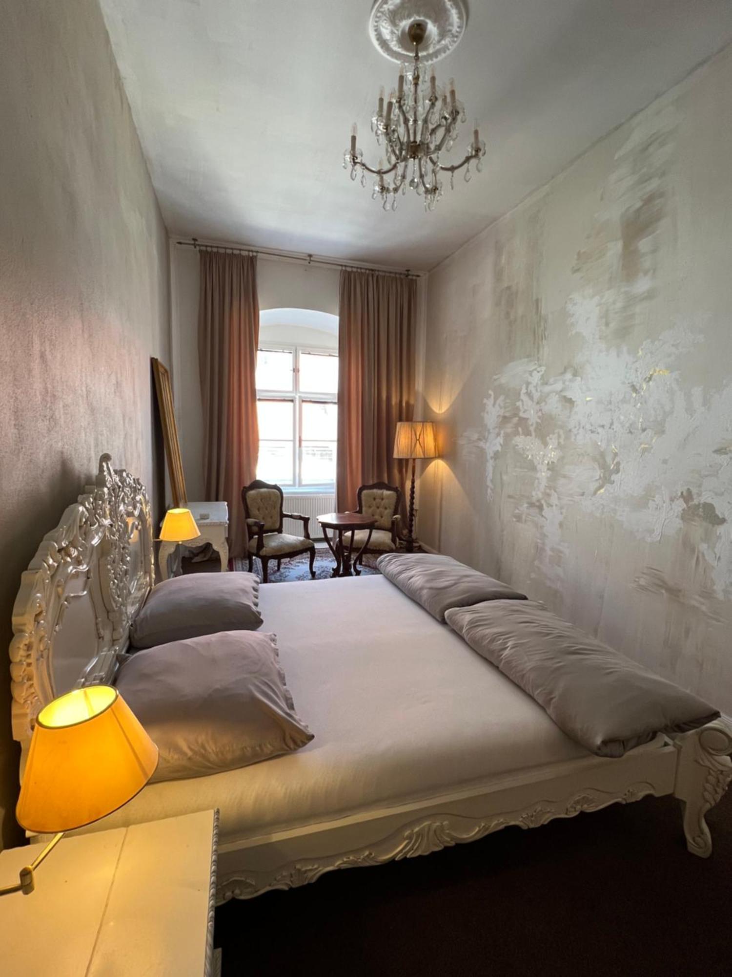 Csaky Palace 2 Bratislava Ngoại thất bức ảnh